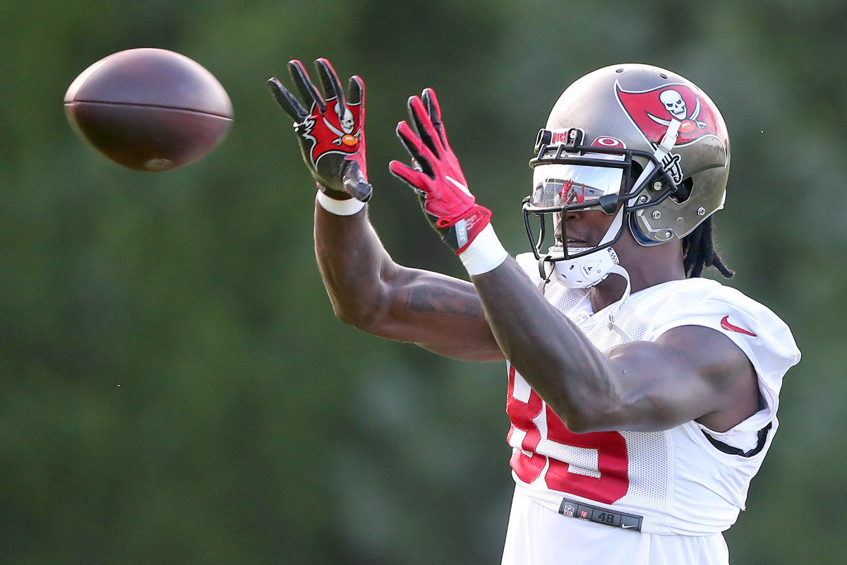 Buccaneers Make Decision On Julio Jones For Preseason Game - The