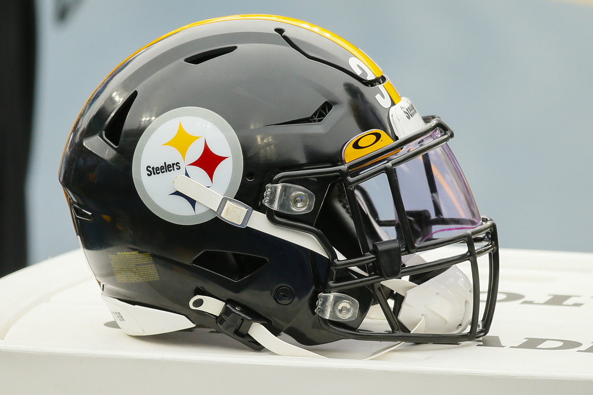 A Pittsburgh Steelers helmet rests on the sideline during a game against the Tennessee Titans in 2020.