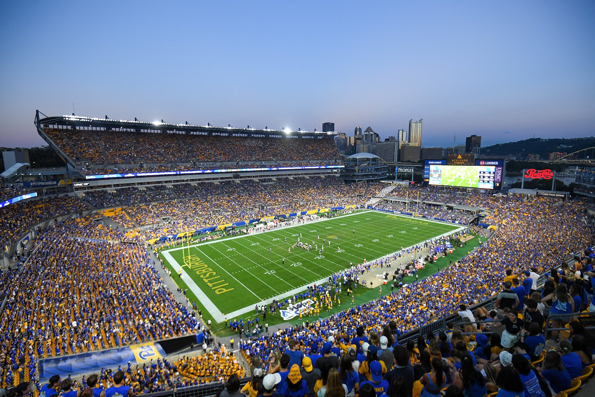 PITTSBURGH, PA - SEPTEMBER 01: A general view of the field in the second quarter during the game between the Pittsburgh Panthers and the West Virginia Mountaineers at Acrisure Stadium on September 1, 2022 in Pittsburgh, Pennsylvania. (Photo by Justin Berl/Getty Images)