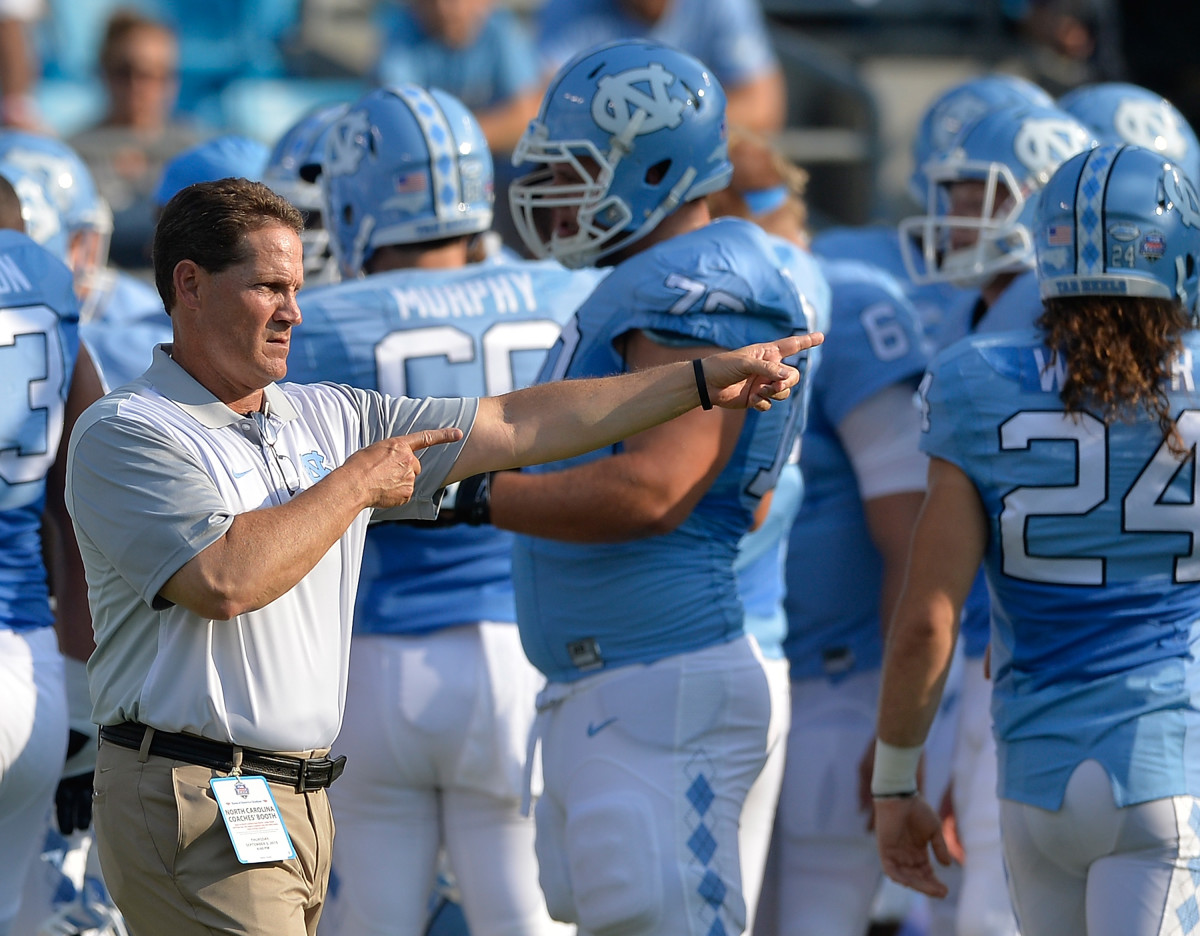 CHARLOTTE, NC - SEPTEMBER 03:  Defensive coordinator Gene Chizik of the North Carolina Tar Heels during their game against the South Carolina Gamecocks at Bank of America Stadium on September 3, 2015 in Charlotte, North Carolina. South Carolina won 17-13.  (Photo by Grant Halverson/Getty Images)