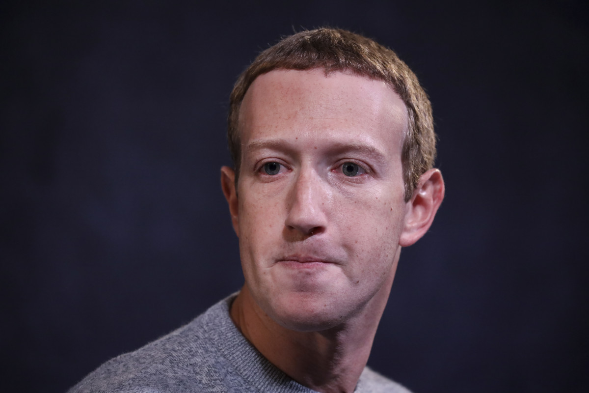 Shirtless Photo Of Mark Zuckerberg Is Going Viral On Tuesday The Spun What S Trending In The