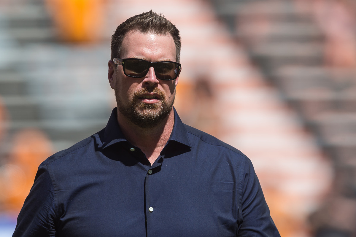 Ryan Leaf walking off the field in Knoxville