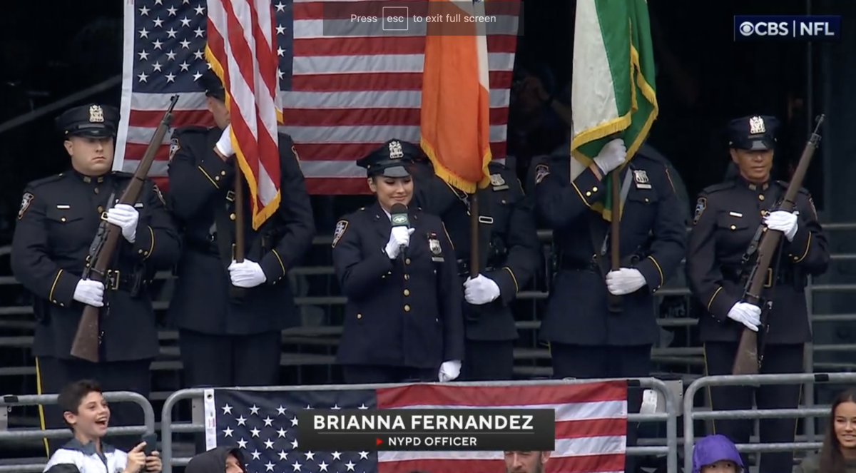 MetLife Stadium sings national anthem before 9/11 Jets game