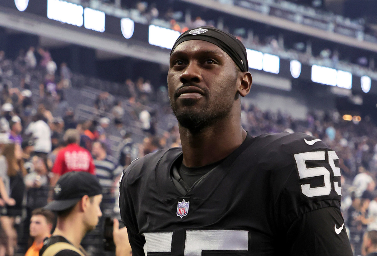 Chandler Jones walking off the field for the Raiders.