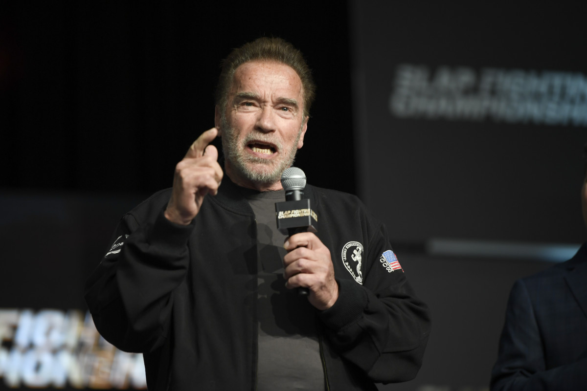 Arnold Schwarzenegger at the Slap Fighting Championships.
