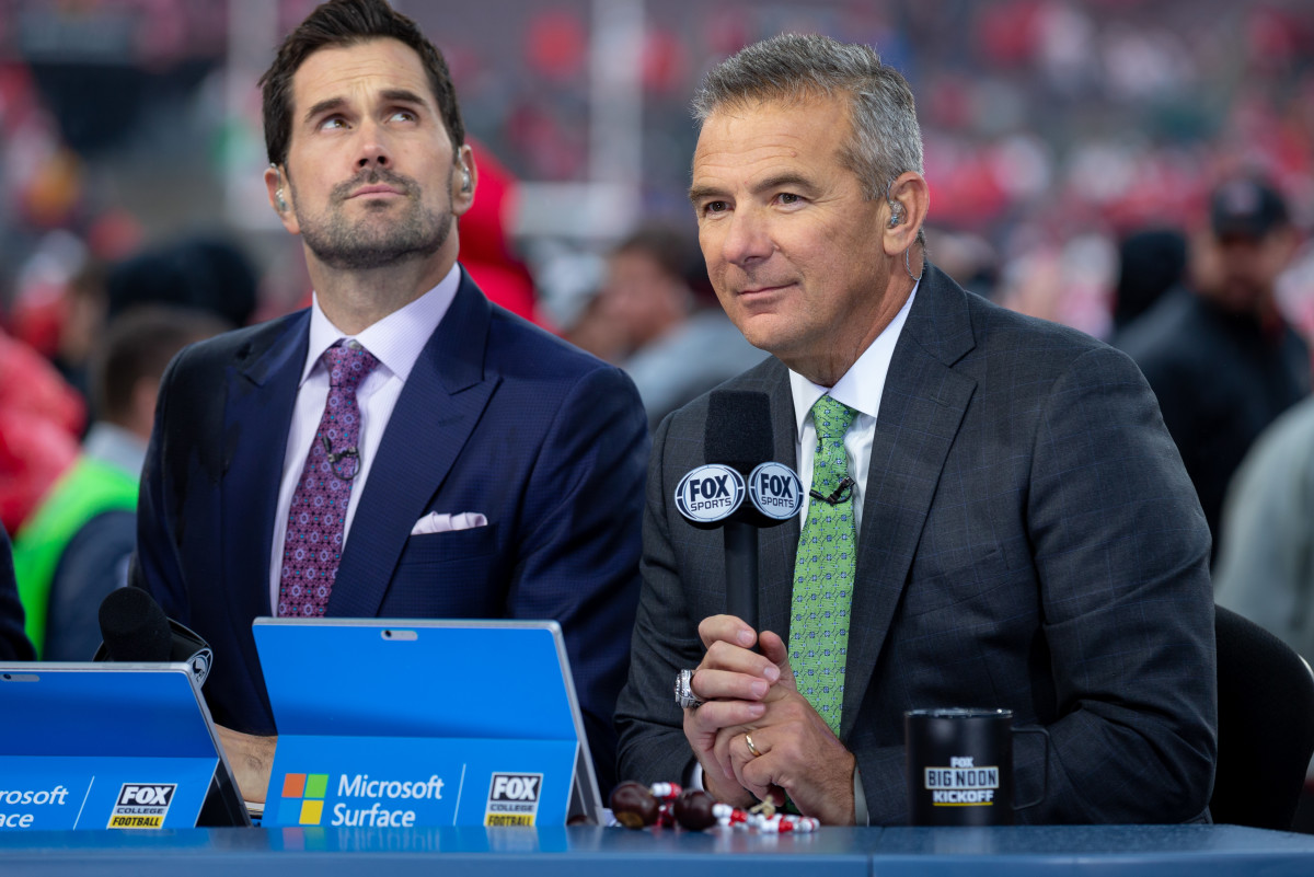 COLUMBUS, OH - OCTOBER 26: Former Ohio State Buckeyes head coach Urban Meyer is on the set of FOX Big Noon Kickoff before a game between the Ohio State Buckeyes and the Wisconsin Badgers on October 26, 2019, at Ohio Stadium in Columbus, OH. (Photo by Adam Lacy/Icon Sportswire via Getty Images)