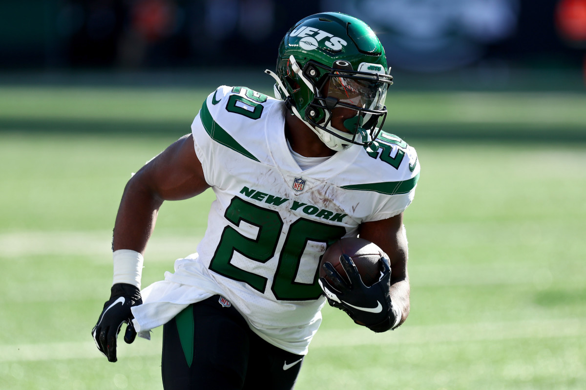 Breece Hall Reveals What Jets Rookies Told Each Other Today - The