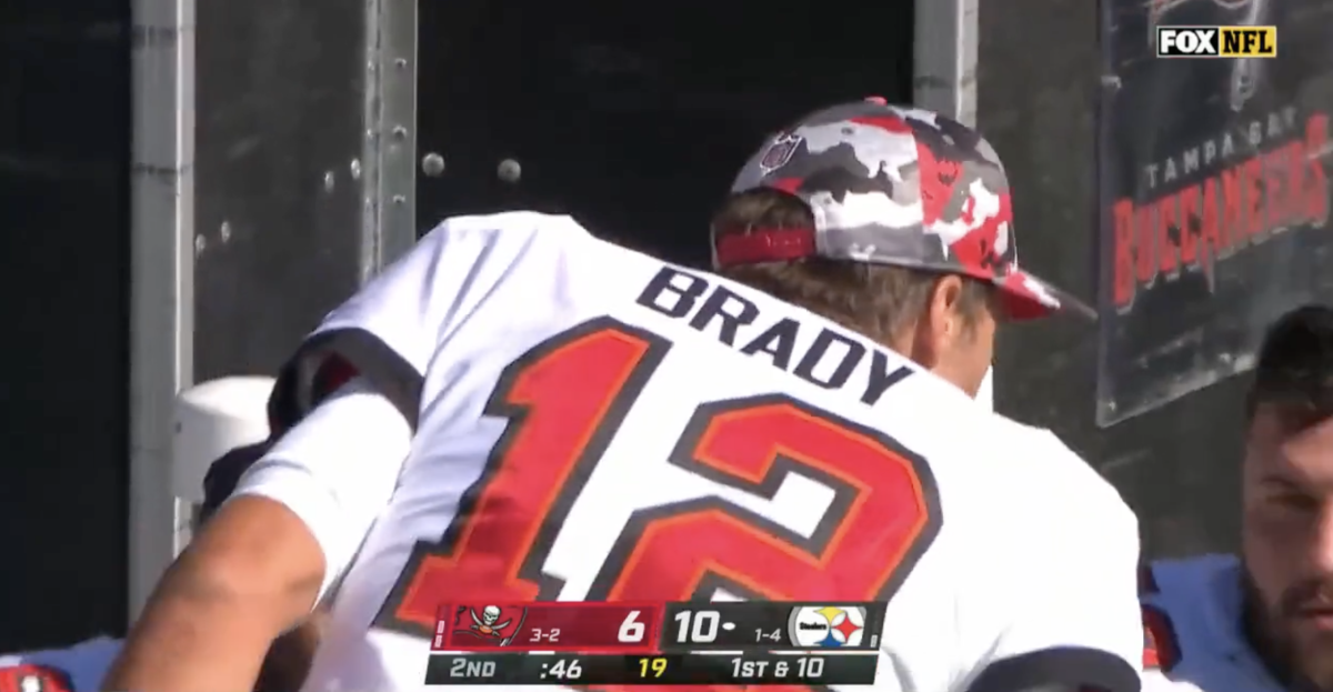 Video: Tom Brady Looked Extremely Angry On Bucs Sideline Tonight - The  Spun: What's Trending In The Sports World Today