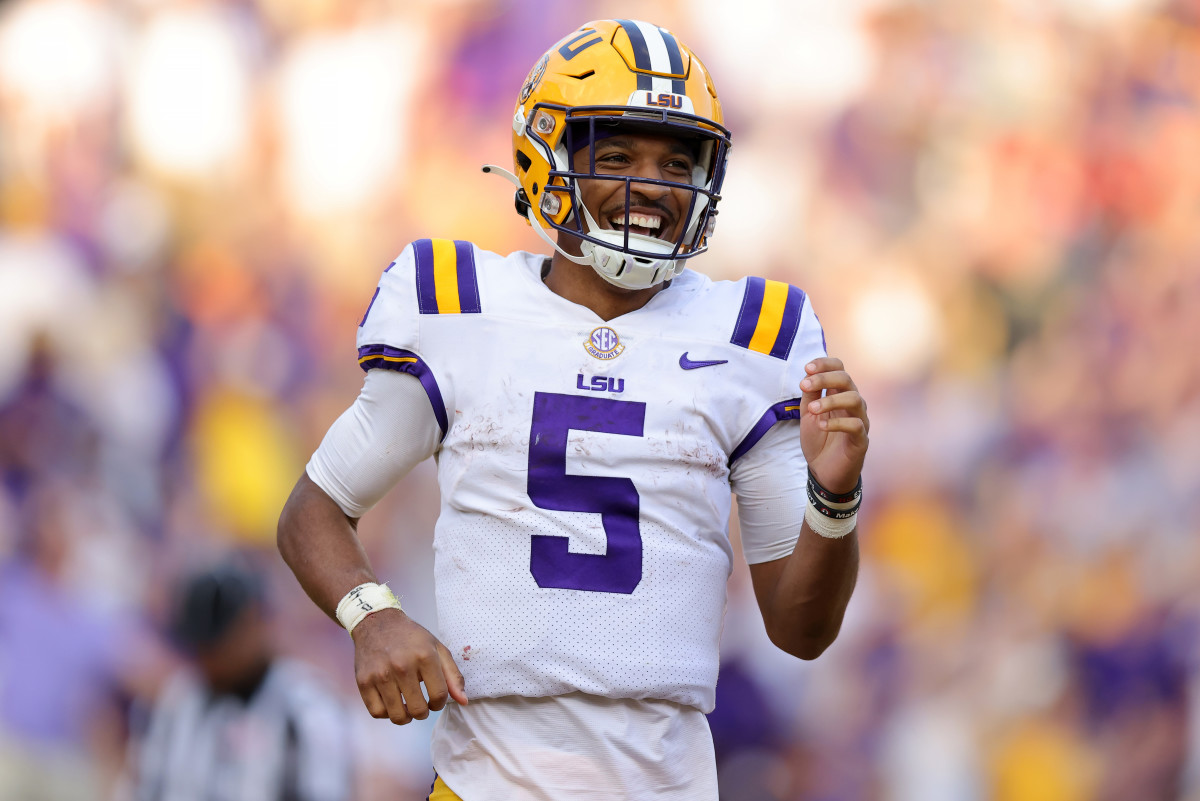 Jayden Daniels reacts on the field for LSU.