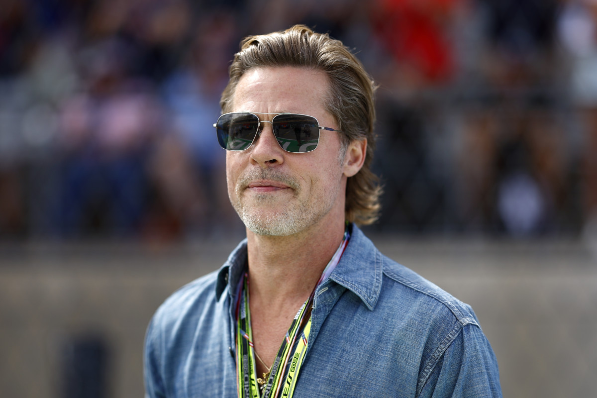 Look Racing Fans Weren't Happy With Brad Pitt Today The Spun