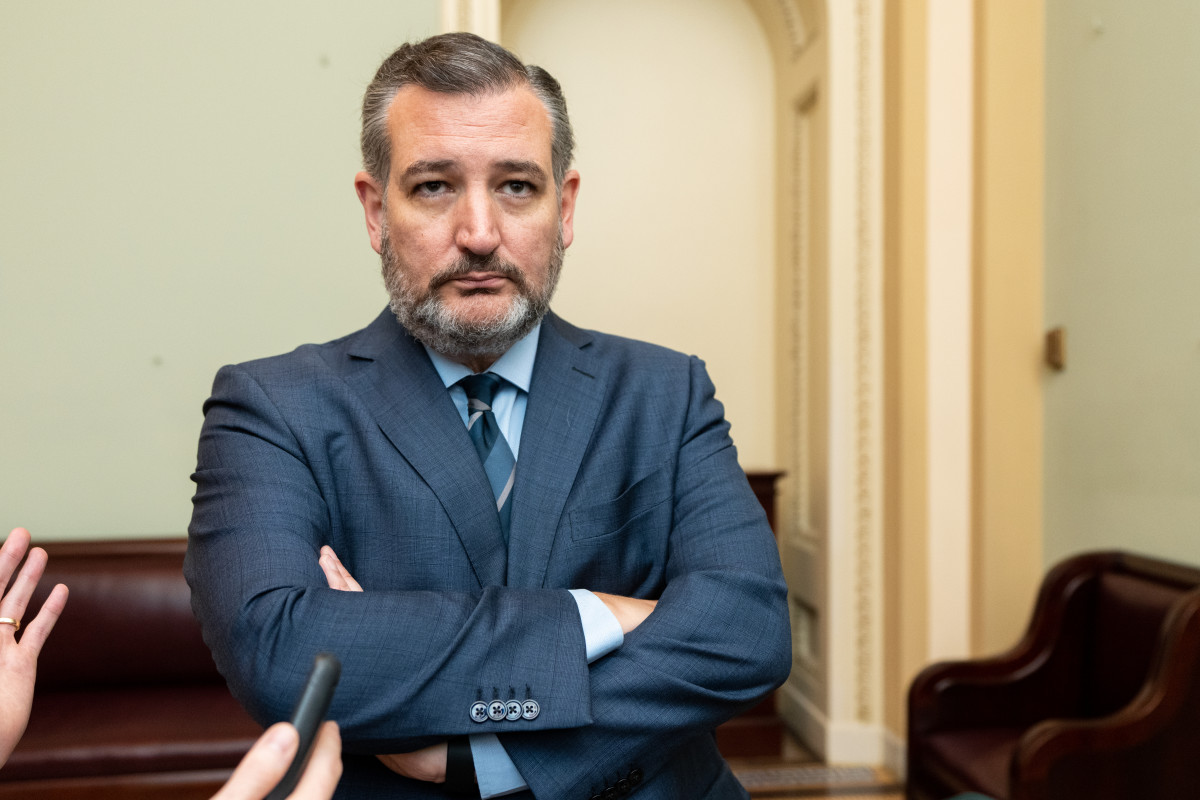 VIDEO: Ted Cruz Hit With White Claw Can at Houston Astros Parade