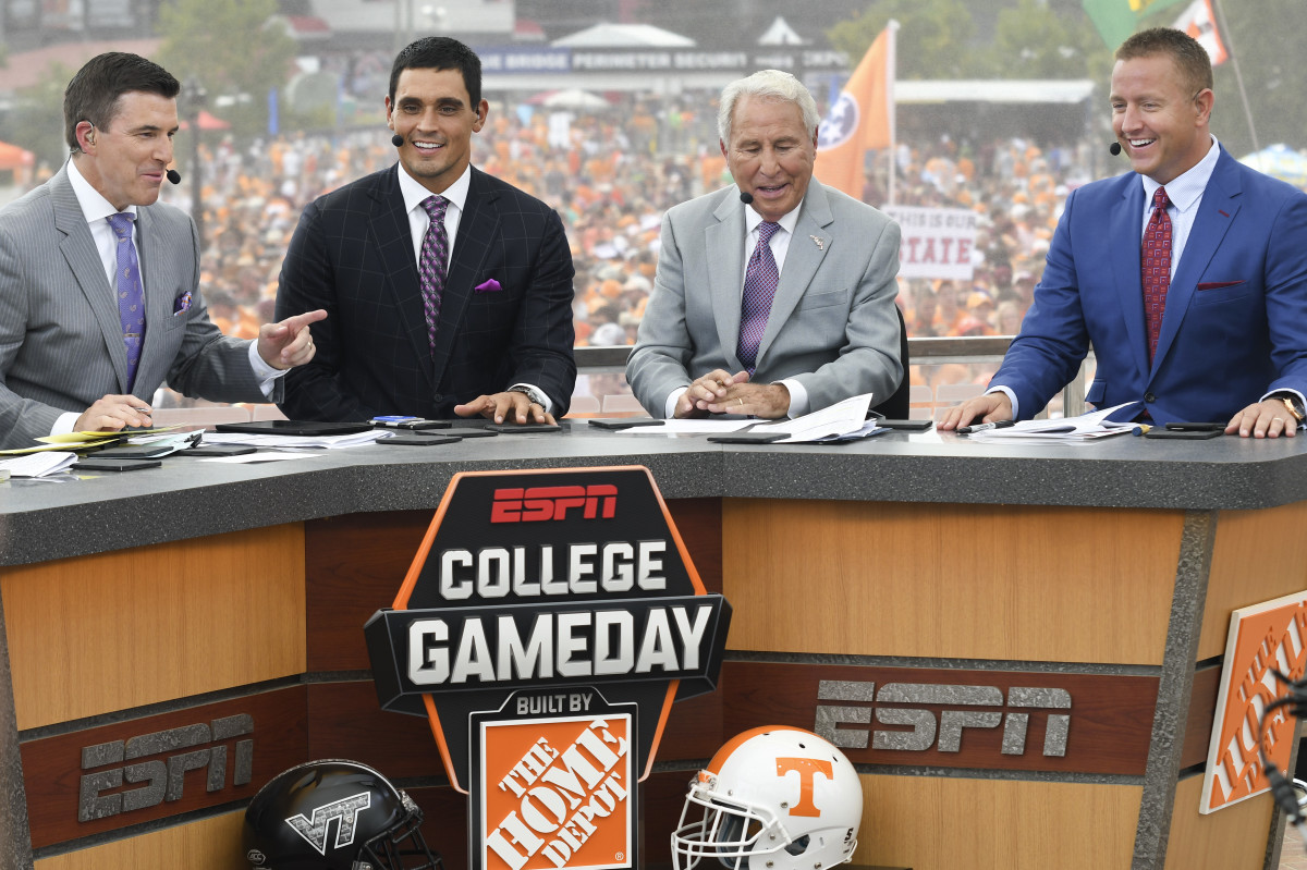 Rece Davis, David Pollack, Lee Corso and Kirk Herbstreit (Photo by Michael Shroyer/Getty Images)