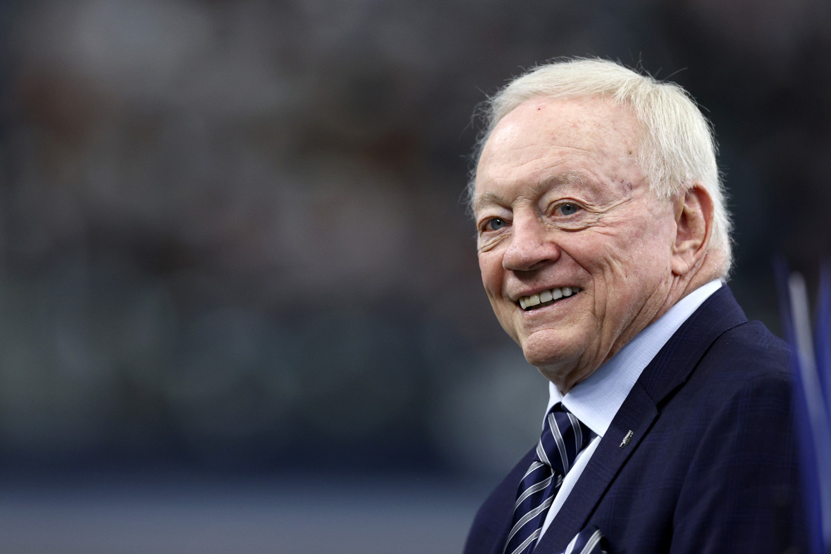 Cowboys owner Jerry Jones on the field during Sunday's game.