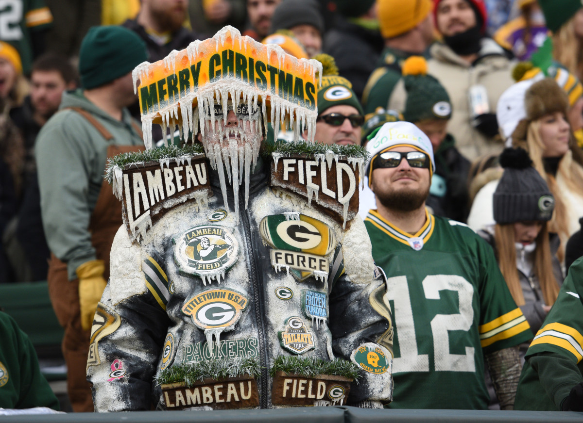 Packers ticket prices looking cheaper for December games at Lambeau