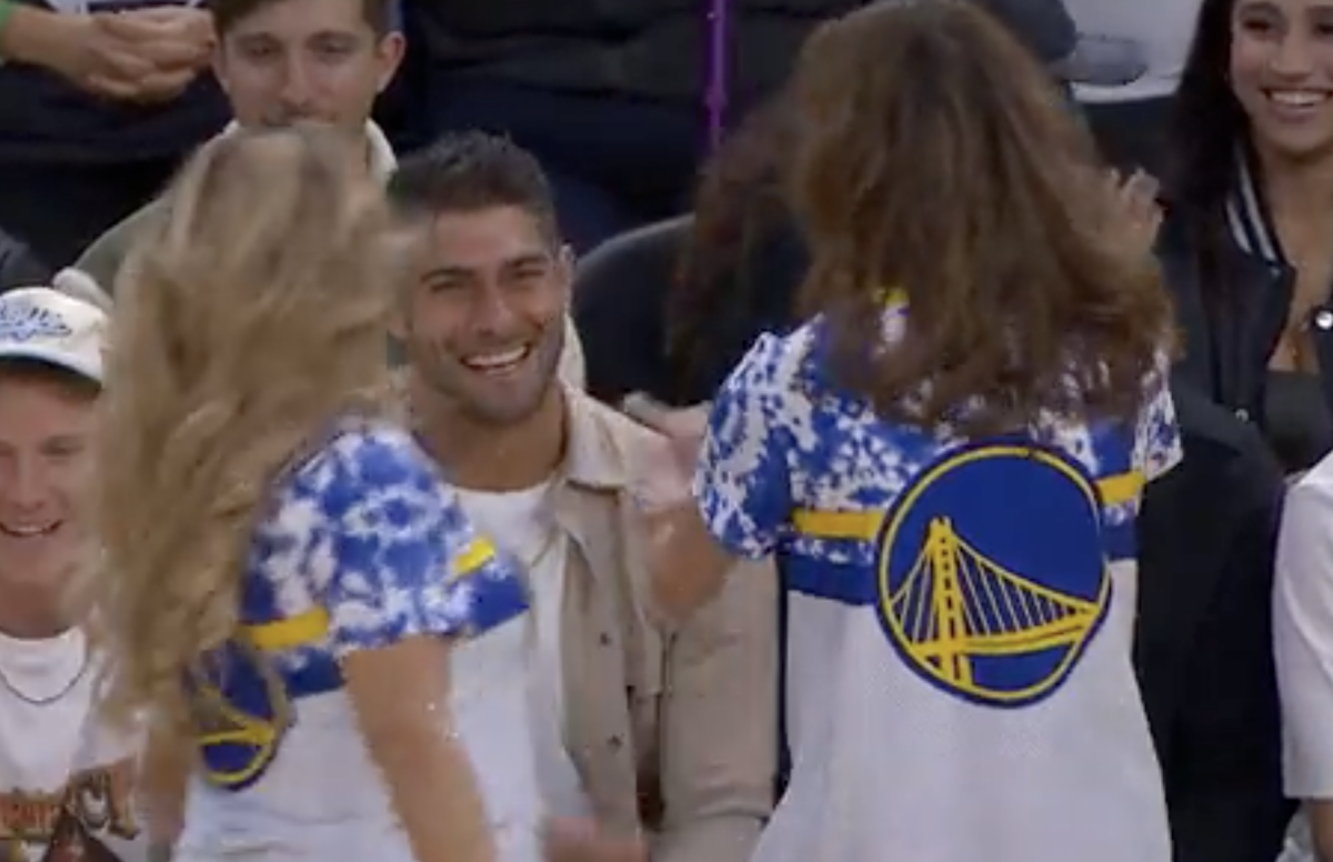 Watch: Warriors cheerleaders excitedly greet Jimmy Garoppolo