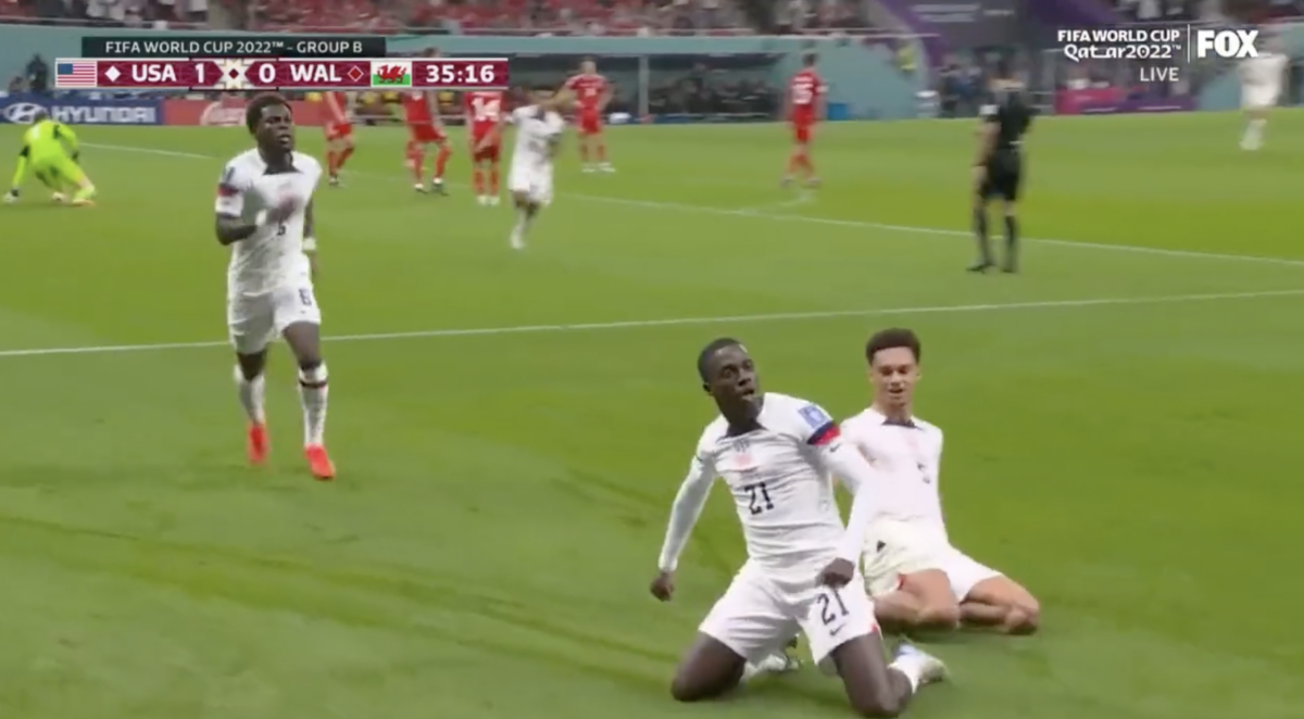 US men's team scores the first goal of the 2022 World Cup.