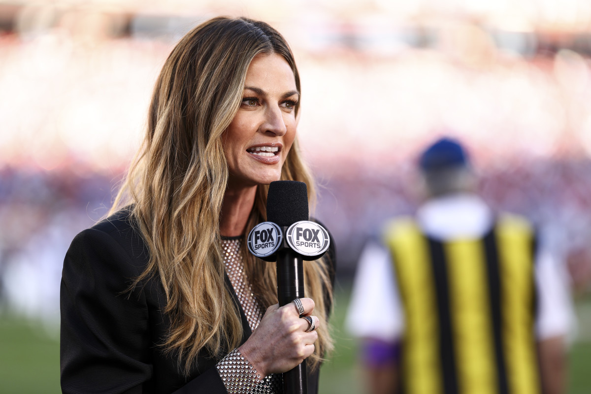 Erin Andrews Reacts To Taylor Swift's Super Bowl Outfit - The Spun