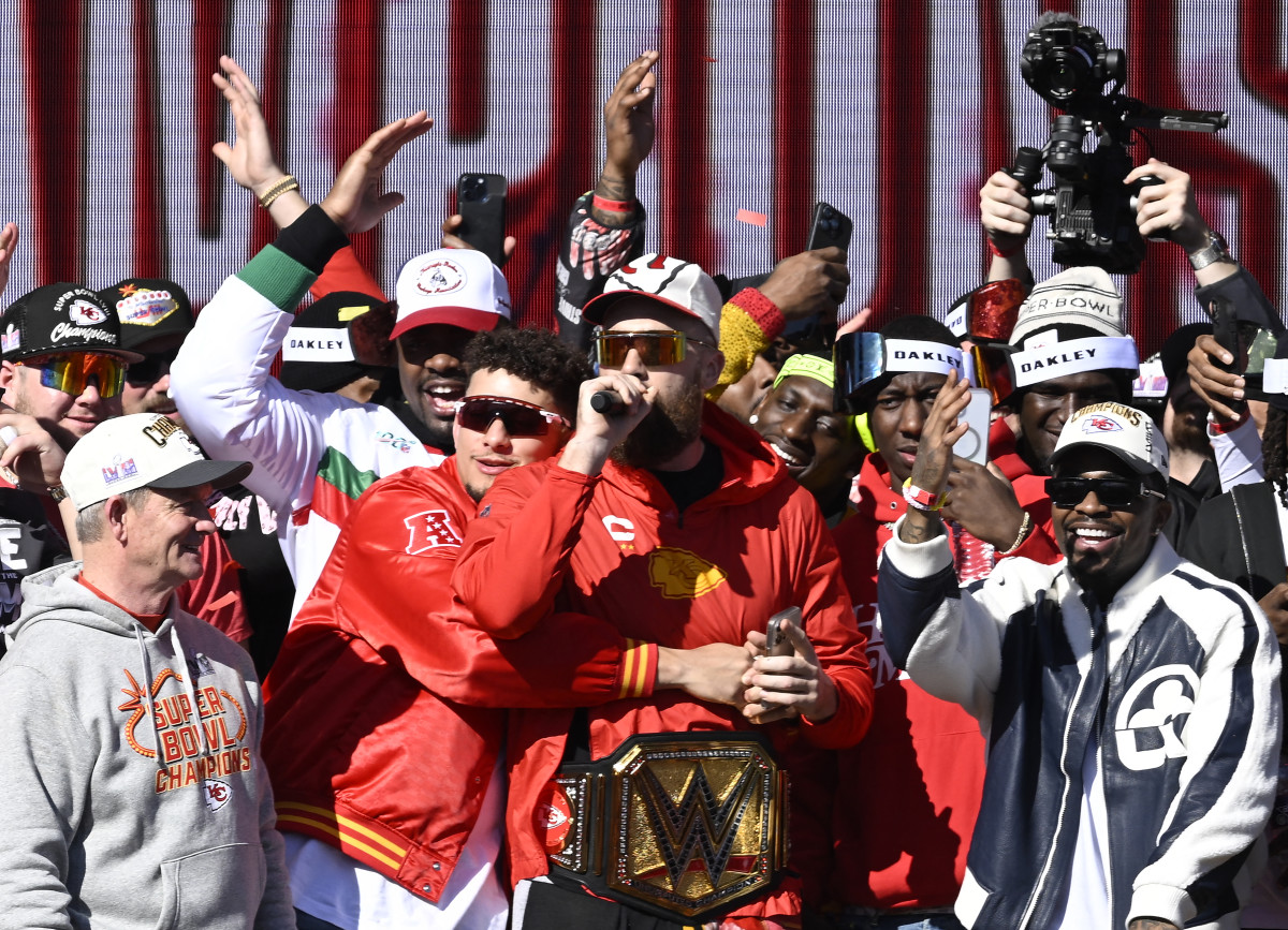 Everyone's Laughing At Travis Kelce's Behavior At Super Bowl Parade