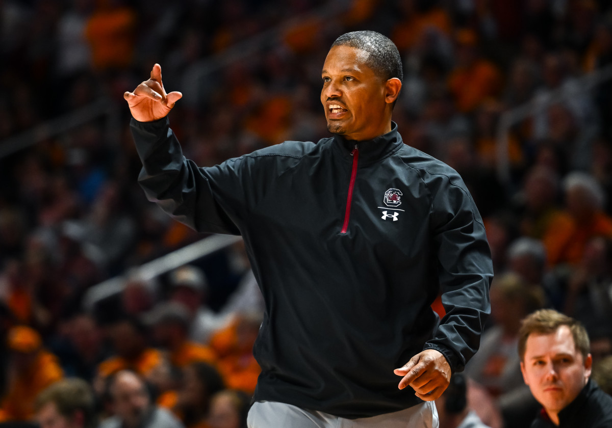 Lamont Harris: A Beacon of Coaching Excellence in Basketball