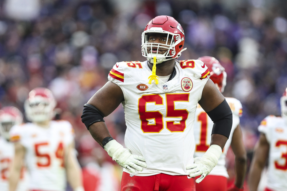 Chiefs Star Trey Smith Speaks About Terrifying Super Bowl Parade ...