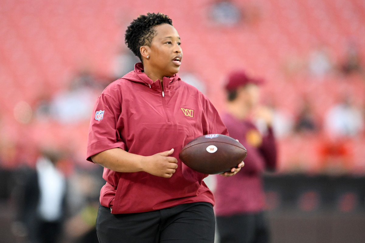 Commanders' Jennifer King to coach Senior Bowl running backs