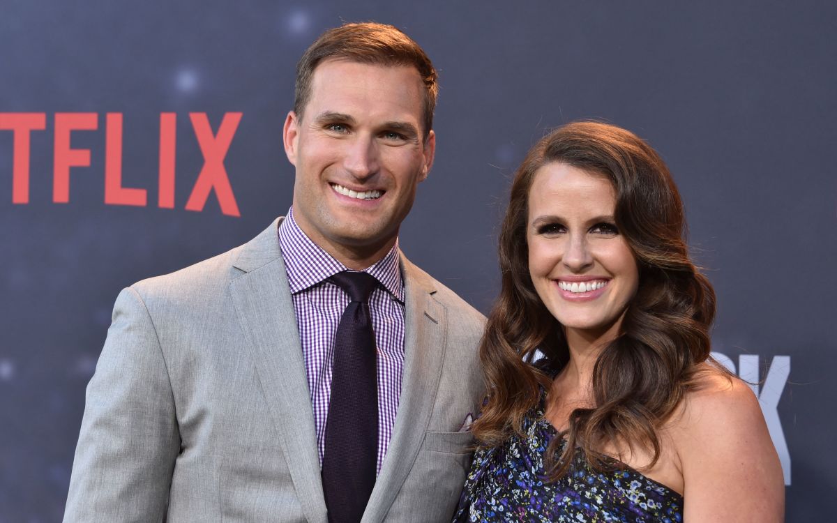 Photo: Kirk Cousins, Wife Julie Are Going Viral At The Masters This