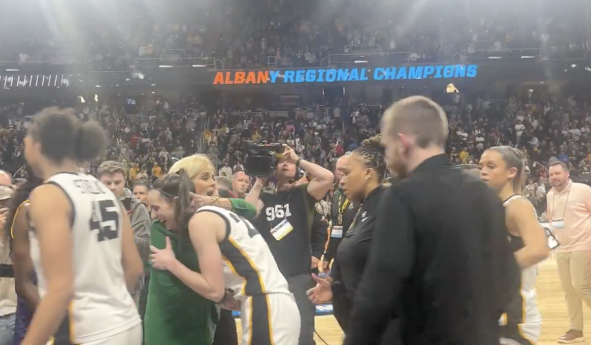 Video: Postgame Handshake Between Caitlin Clark, Kim Mulkey Goes Viral -  The Spun