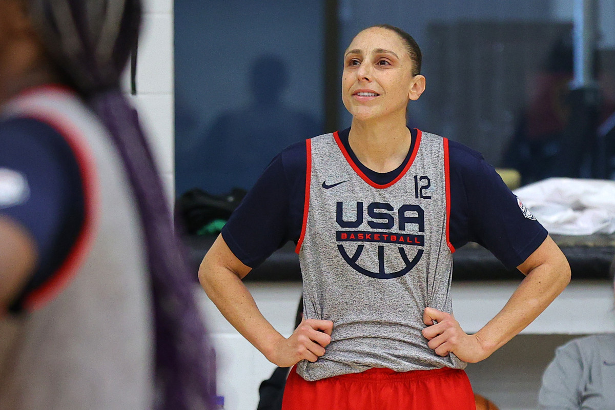 Diana Taurasi watching USA Basketball practice.