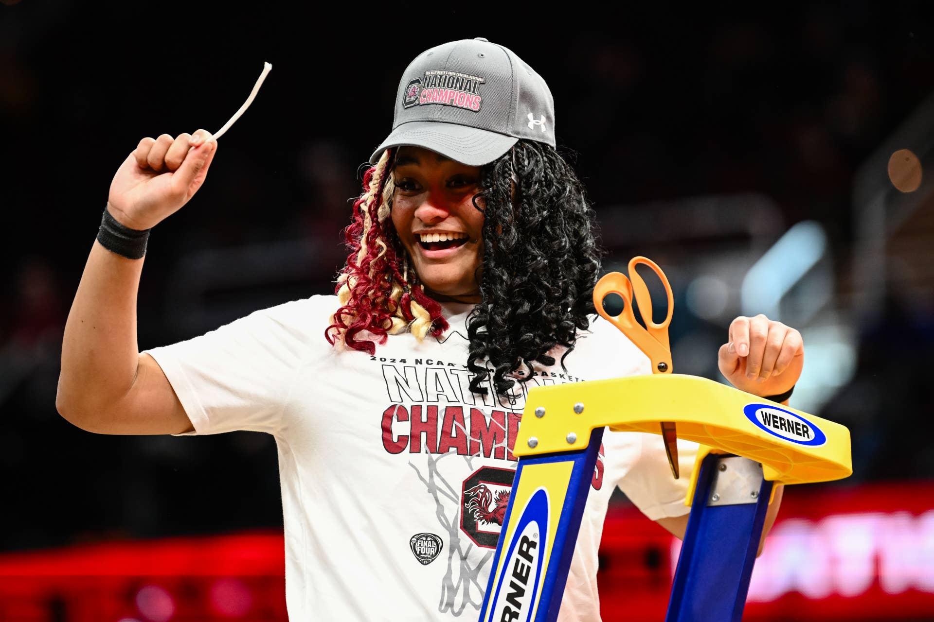 ESPN Announces Record Setting Ratings For Iowa South Carolina The Spun espn-announces-record-setting-ratings-for-iowa-south-carolina-the-spun