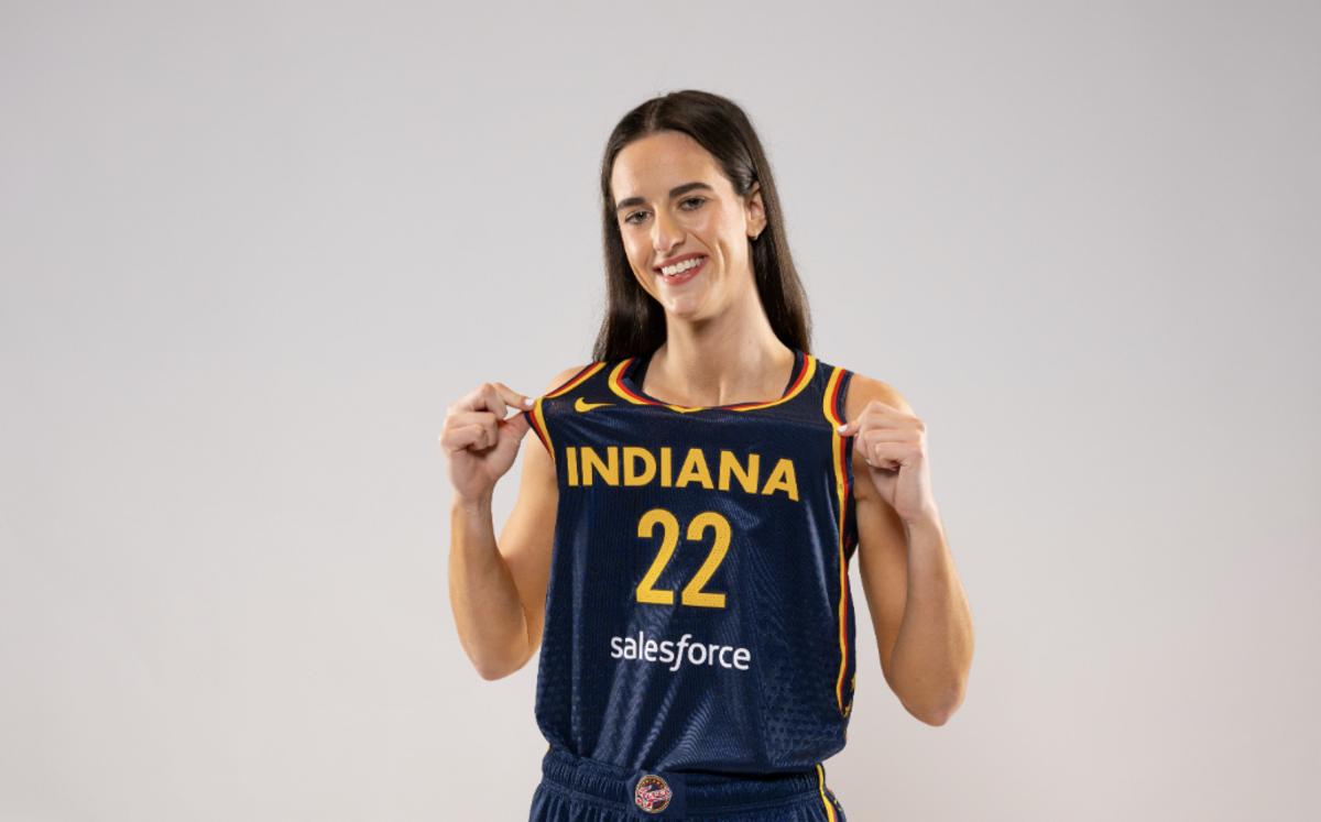 Caitlin Clark for the first time in an Indiana Fever uniform.
