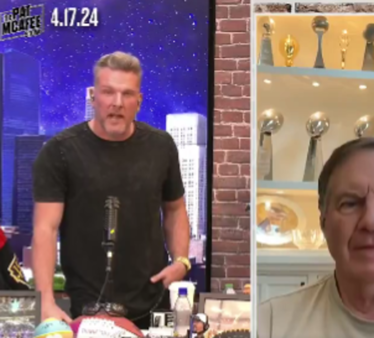 Everyone Has Same Reaction To Bill Belichick’s Television Backdrop