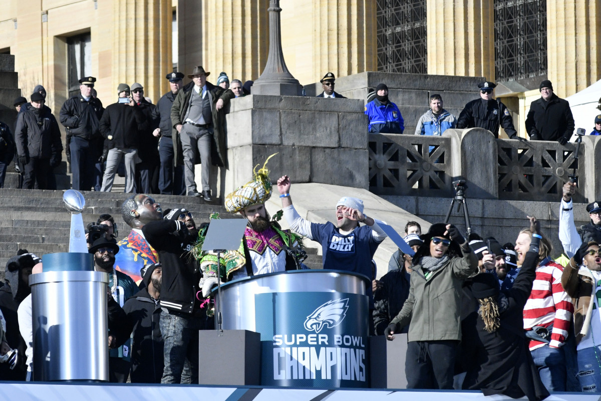 Everyone's Laughing At How Jason Kelce Lost His Super Bowl Ring - The Spun