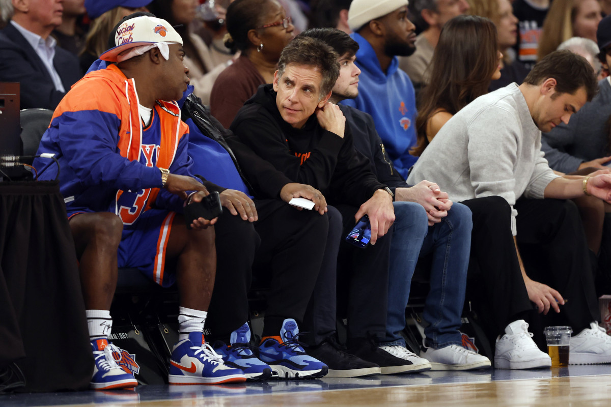 Ben Stiller at the Knicks game.