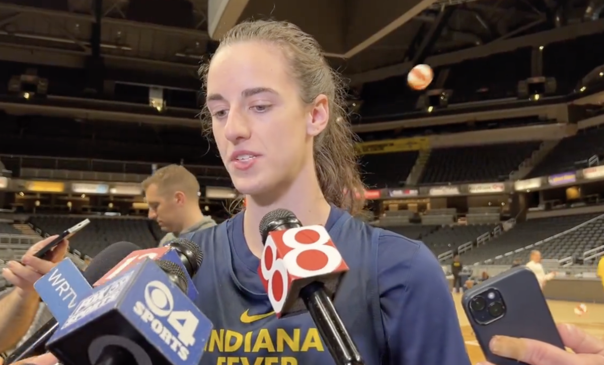 Caitlin Clark Continues To Take The High Road With Older WNBA Players - The  Spun
