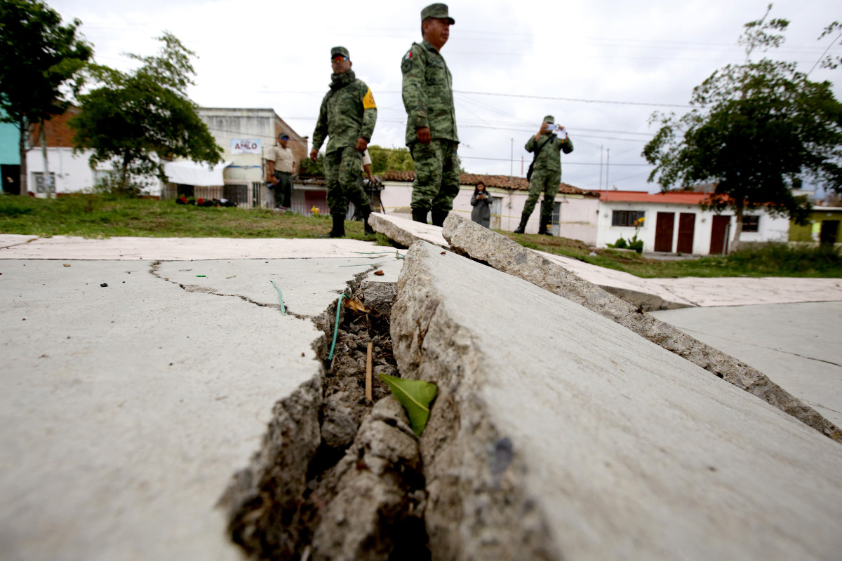 Major Earthquake Strikes Mexico On Sunday Morning - The Spun