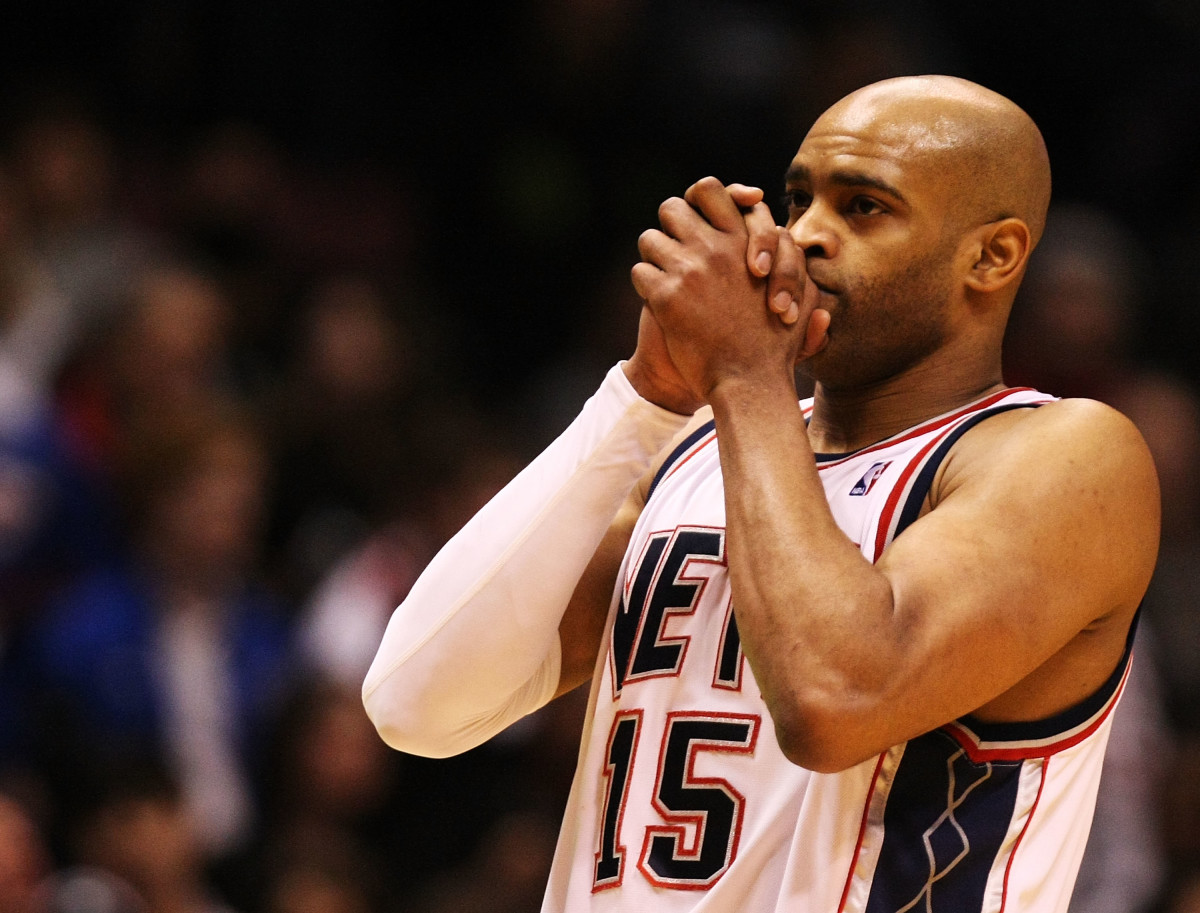 Vince Carter playing in a game for the New Jersey Nets.