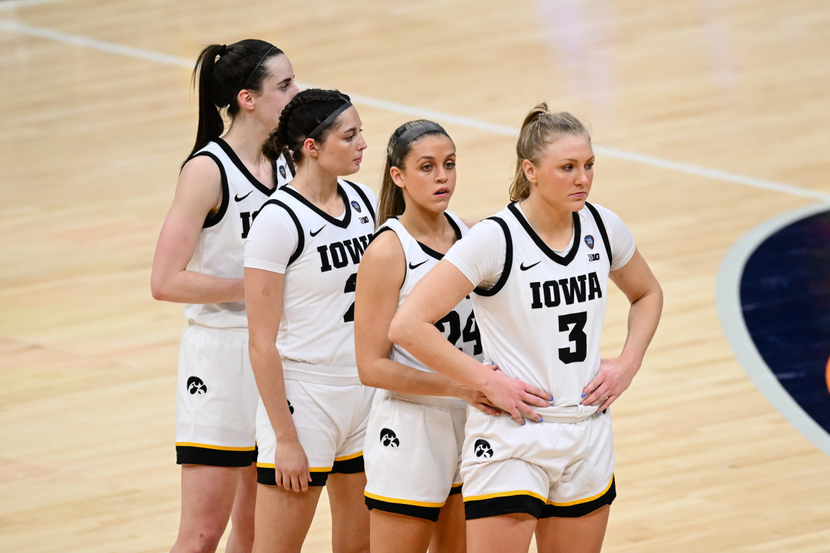 Kate Martin, Gabbie Marshall Surprised Former Iowa Teammate In ...