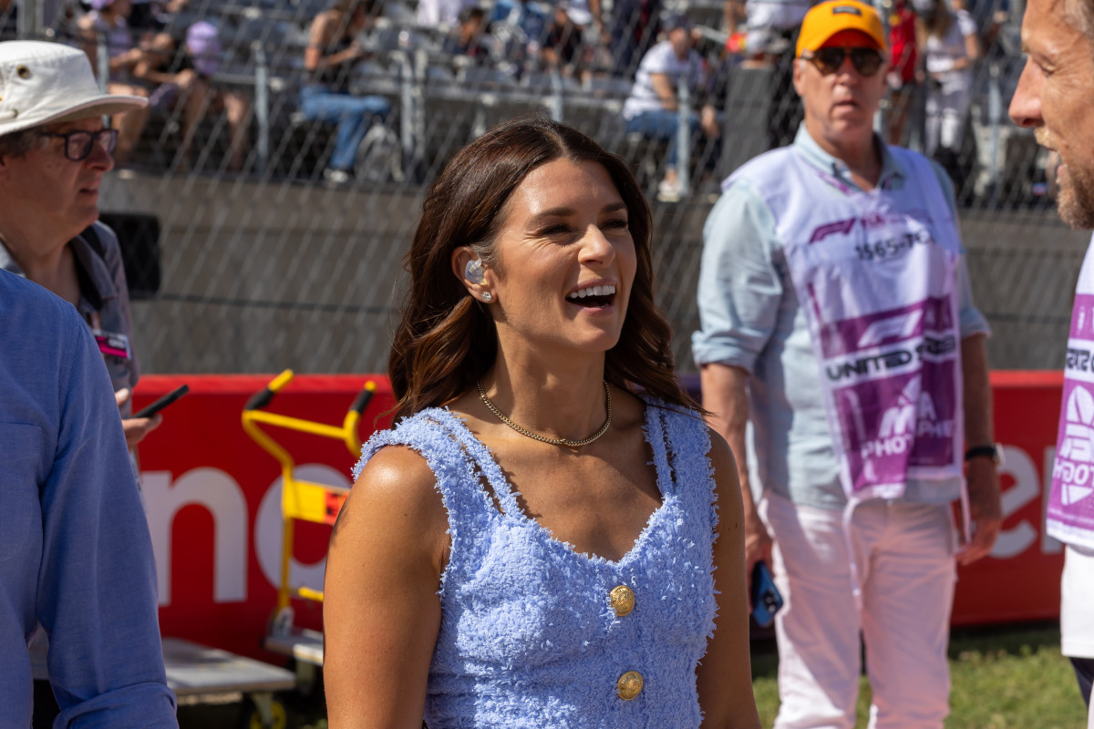 Danica Patrick Goes Viral In All-White Outfit At The Indianapolis 500 ...