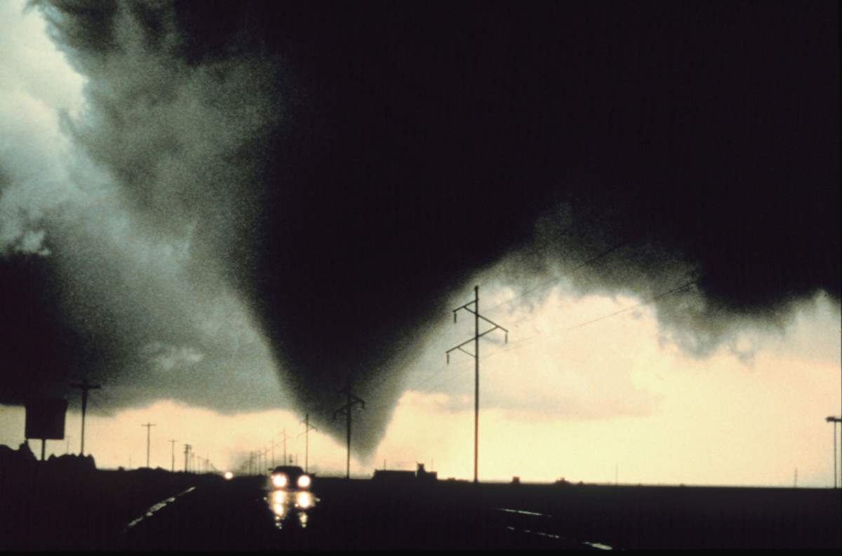 Video: Massive Tornado Kills 5 People In Texas - The Spun