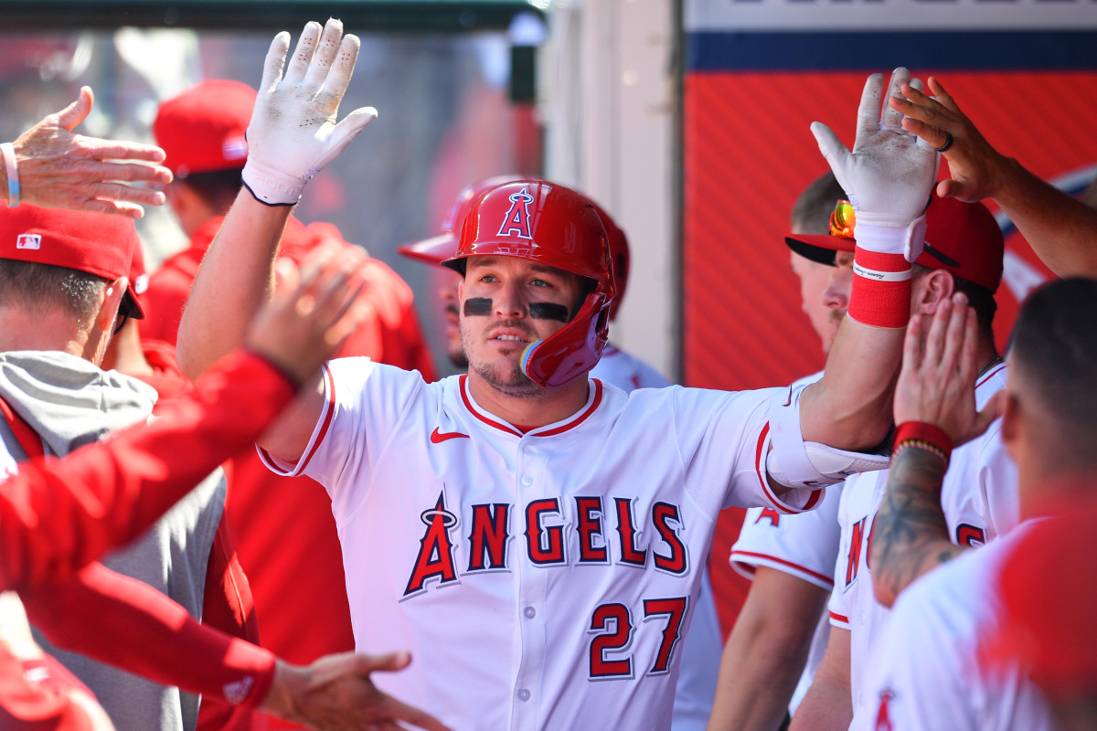 Mike Trout Sends Powerful Message To Everyone On Memorial Day - The Spun