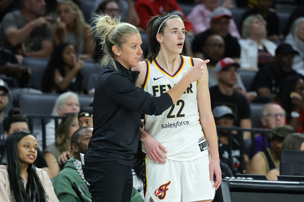 Fever Head Coach Christie Sides Gets Technical Foul After Caitlin Clark NoCall The Spun