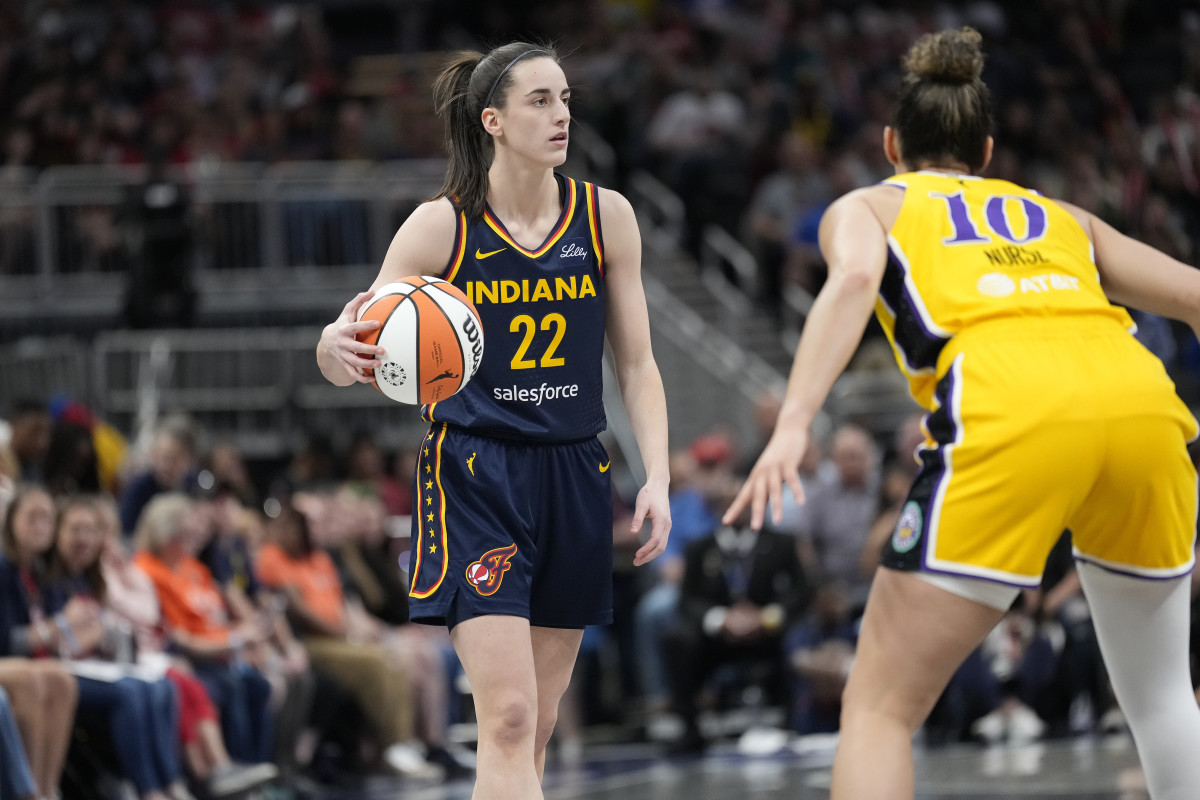 Caitlin Clark Sets New Career-High In Scoring, Fever Lose Anyway - The Spun