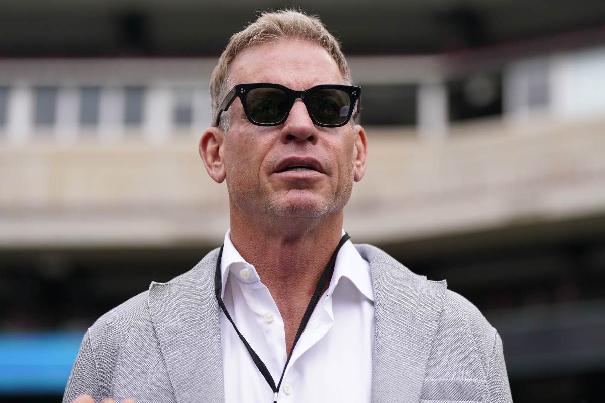 Troy Aikman Has Hilarious Solution For Lamar Jackson Trademark Dispute ...