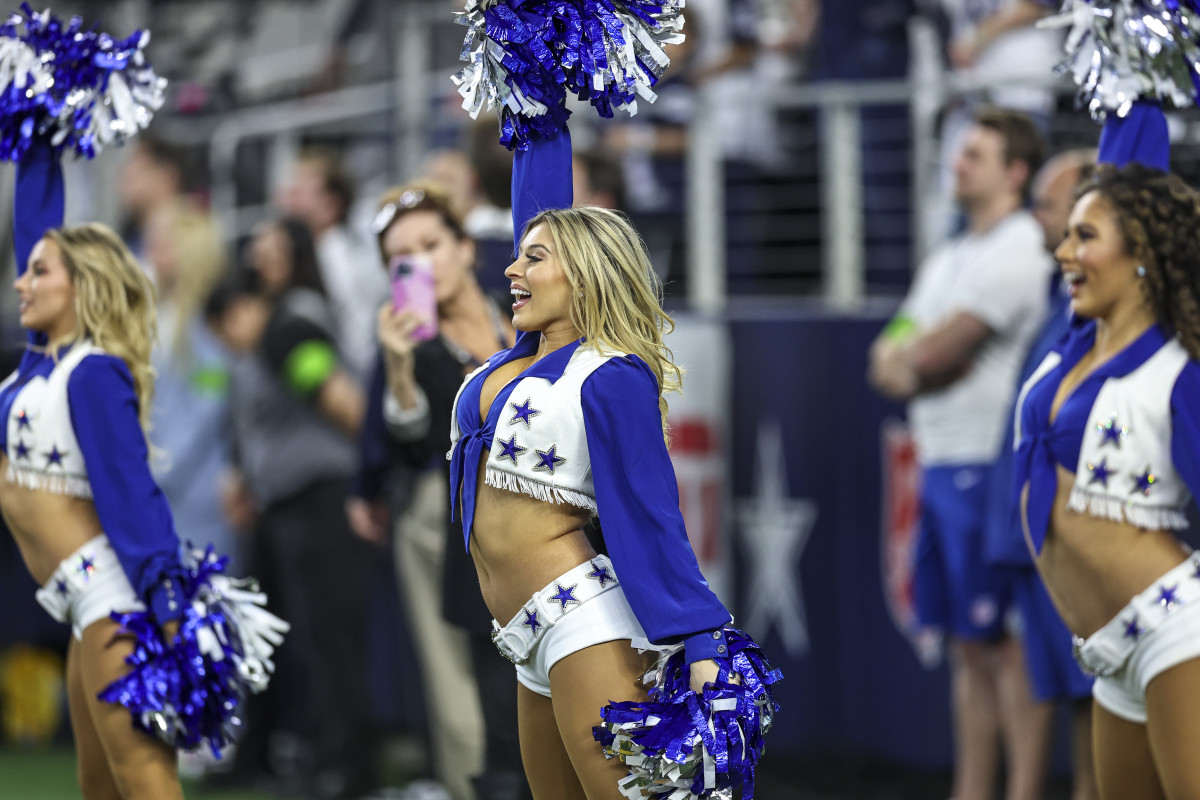 Dallas Cowboys Rookie Cheerleader Turning Heads Before Season - The Spun