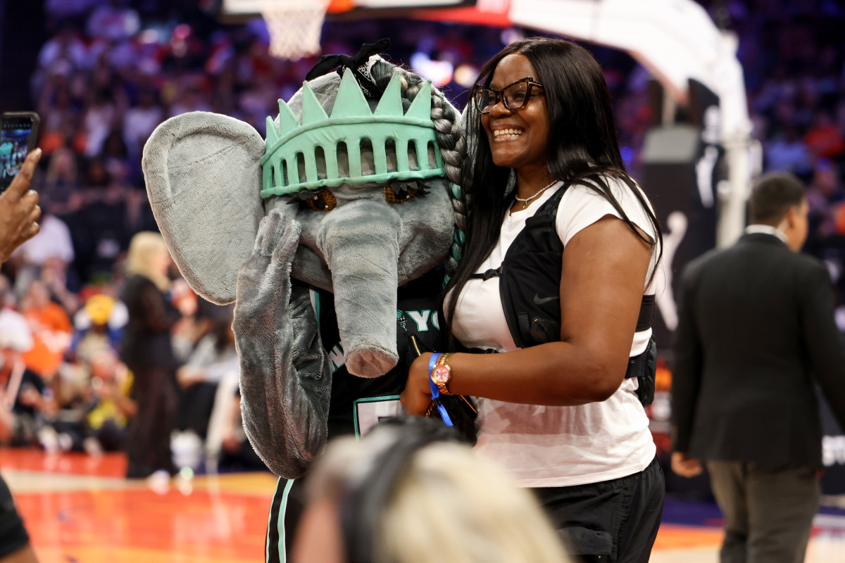 WNBA legend Sheryl Swoopes.