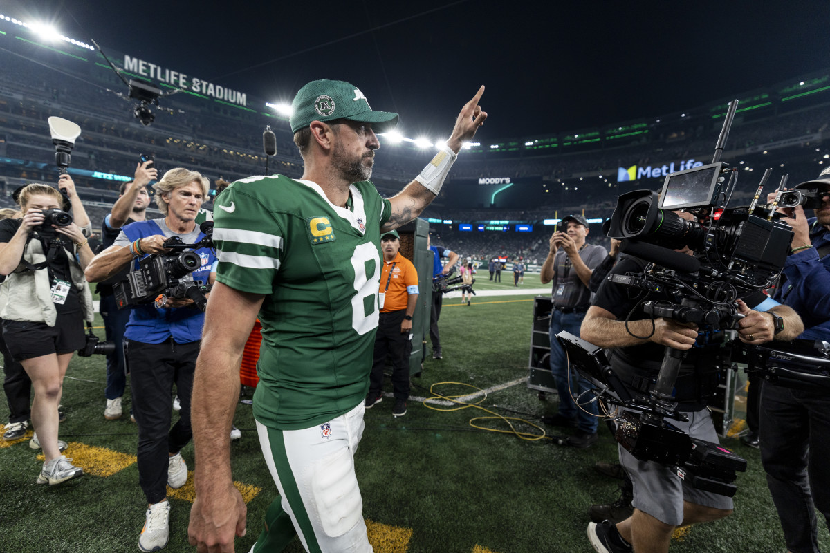 Aaron Rodgers Says He Was Introduced To 'Fountain Of Youth' By Jets