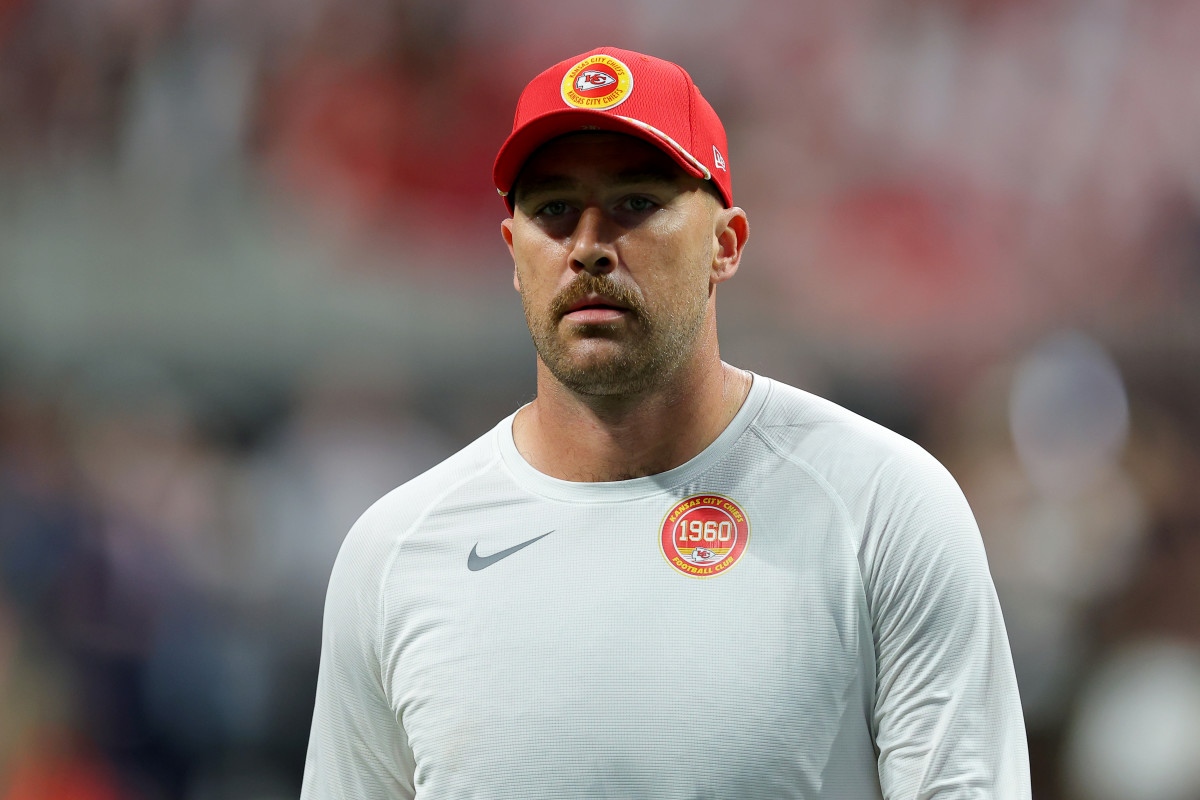 Travis Kelce on the bench.