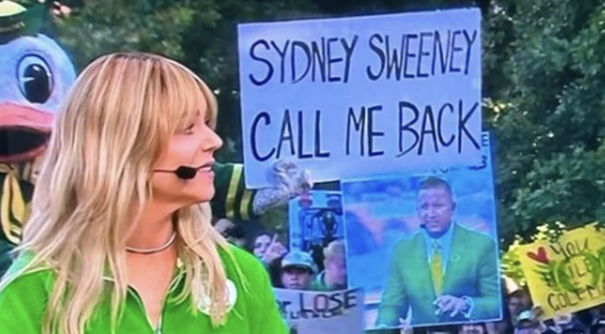 Sydney Sweeney Had 4-Word Reaction To Viral College GameDay Sign - The Spun