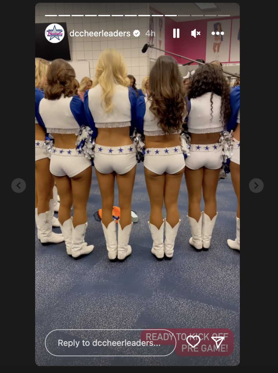 Look: Dallas Cowboys Cheerleader Costume Goes Viral - The Spun