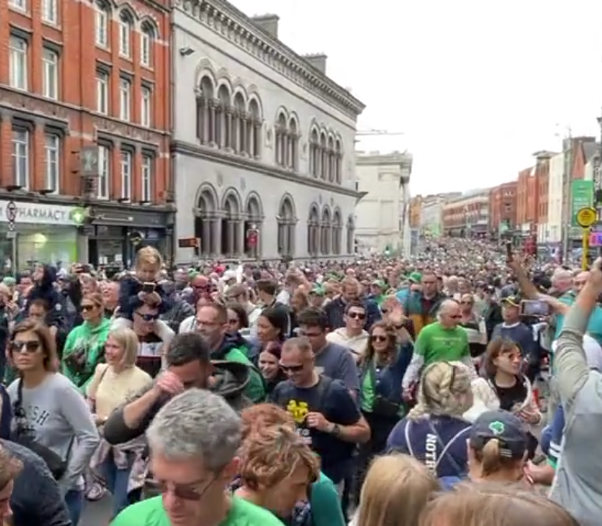 Streets Of Dublin Are Packed Before NavyNotre Dame Game The Spun